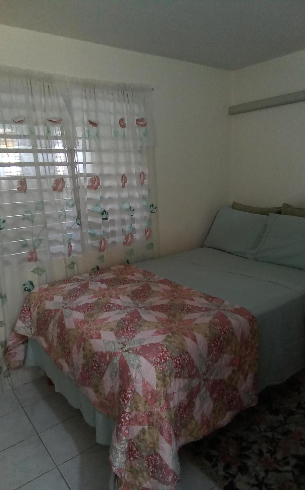 Apartamento Cozy & Comfy Portmore Exterior foto