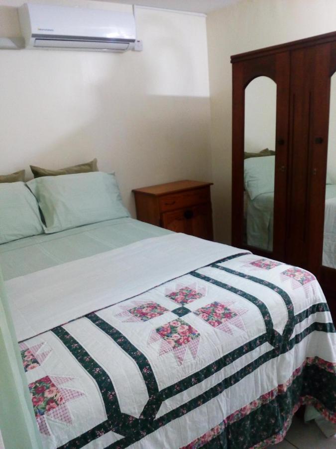 Apartamento Cozy & Comfy Portmore Exterior foto